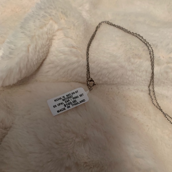 BLUE BEADED NECKLACE NWT!💎 - Picture 4 of 4